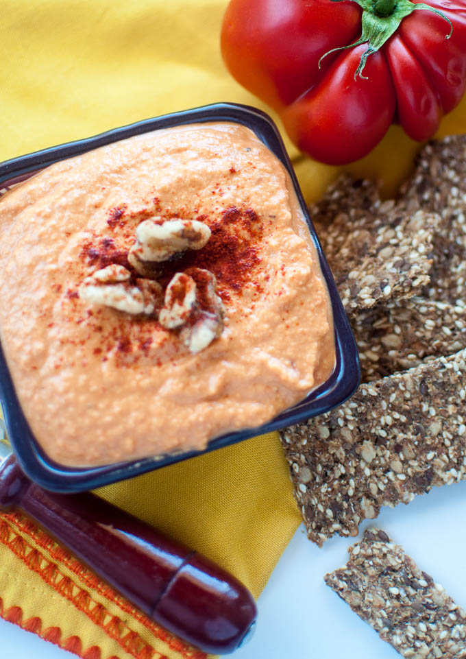 roasted-red-pepper-hummus-3