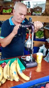 fresh pomegranate juice turkey