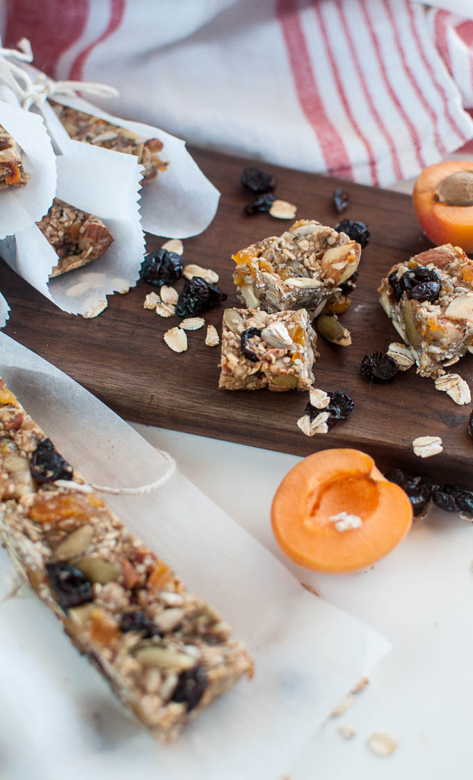 bananasweetenedgranolabars (1) The Passionate Vegan